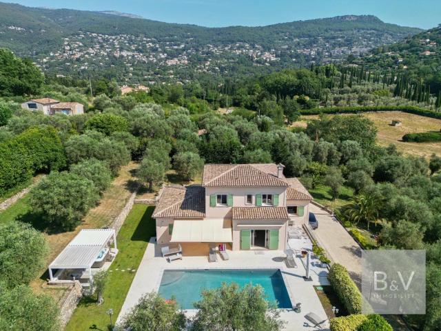 Maison 6 pièces 284 m²