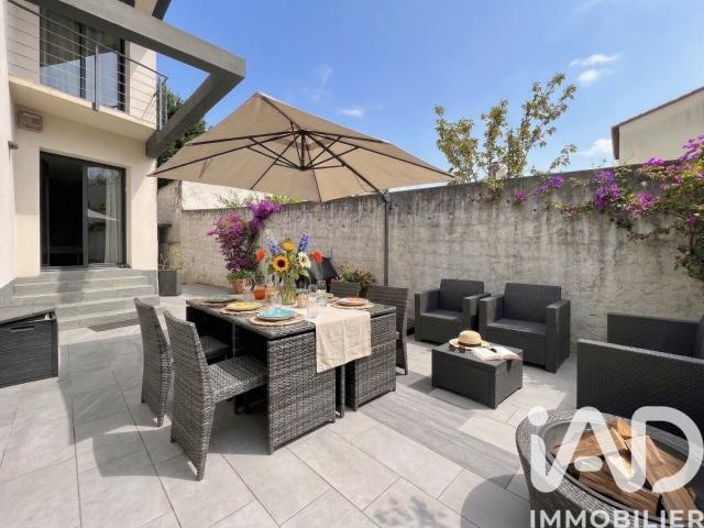 Maison 6 pièces 287 m²