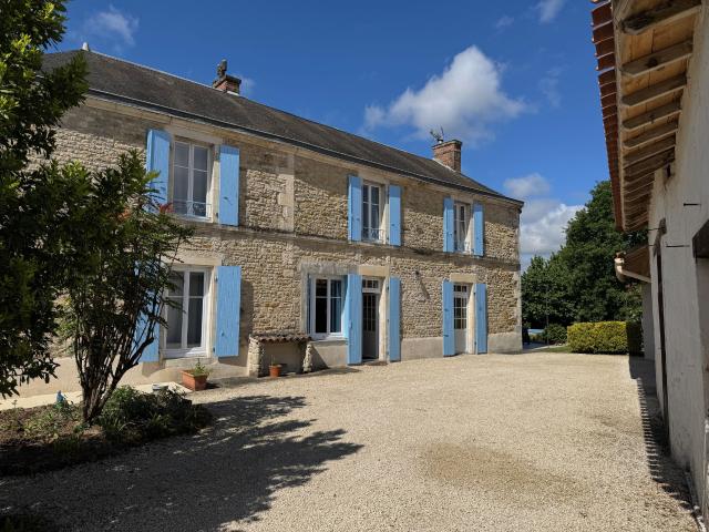 Maison 6 pièces 288 m²