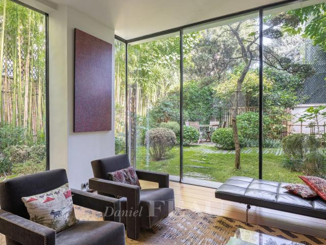 Maison 6 pièces 288 m²