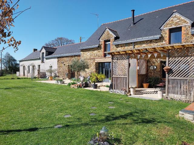 Maison 6 pièces 280 m²