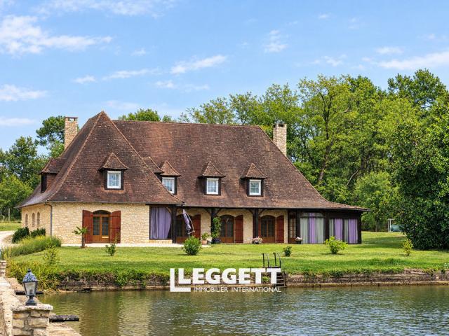 Maison 6 pièces 280 m²