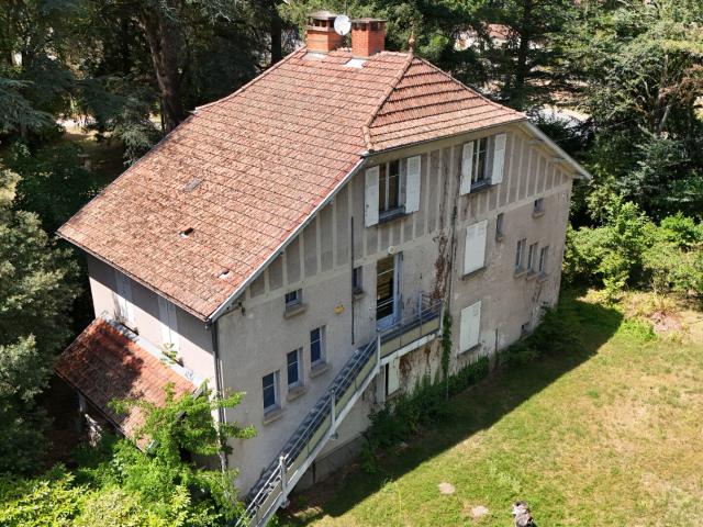 Maison 6 pièces 283 m²