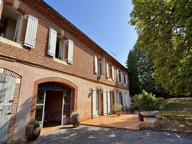 Maison 6 pièces 299 m²