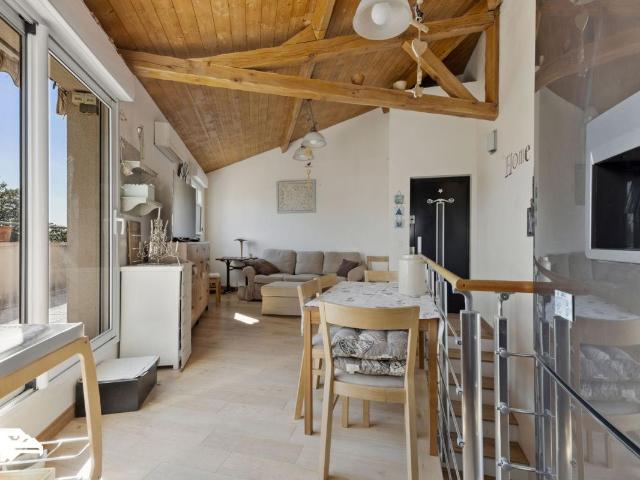 Maison 6 pièces 299 m²