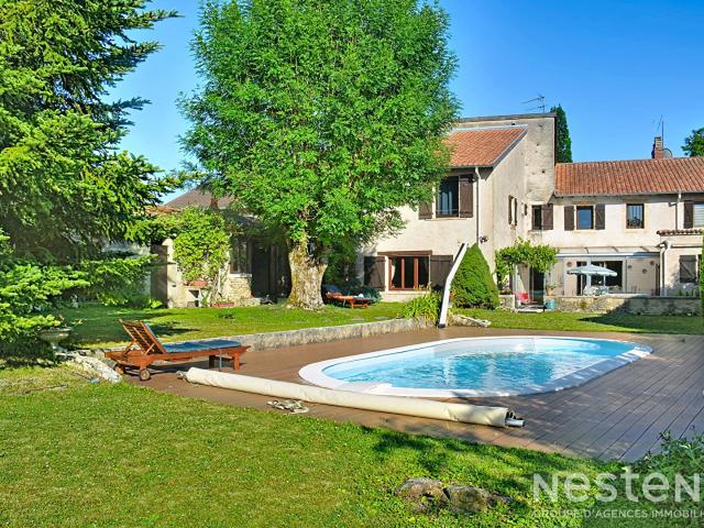 Maison 6 pièces 290 m²