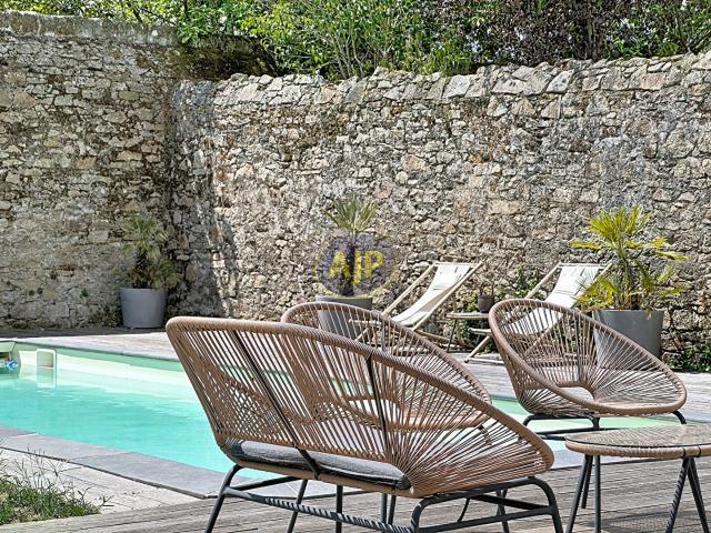 Maison 6 pièces 292 m²