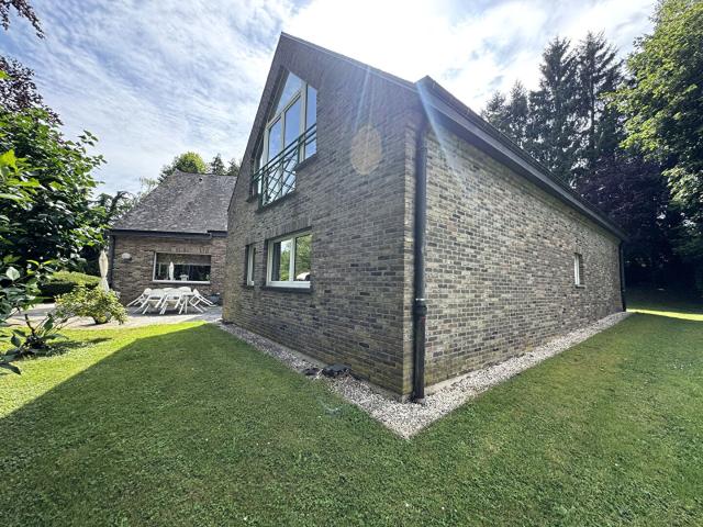 Maison 6 pièces 292 m²