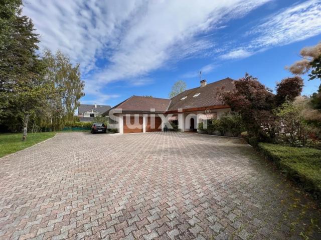 Maison 6 pièces 304 m²