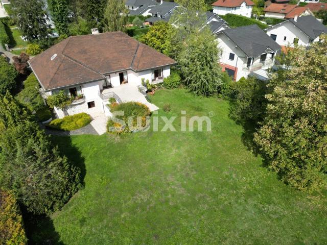Maison 6 pièces 304 m²