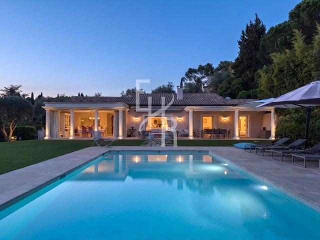 Maison 6 pièces 305 m²