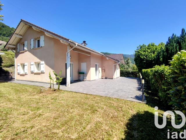 Maison 6 pièces 307 m²