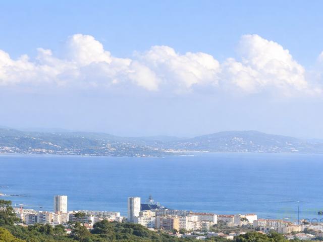 Maison 6 pièces 307 m²