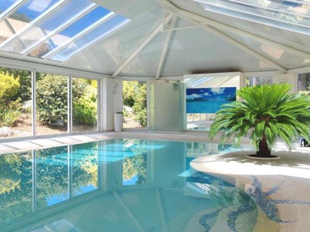 Maison 6 pièces 300 m²
