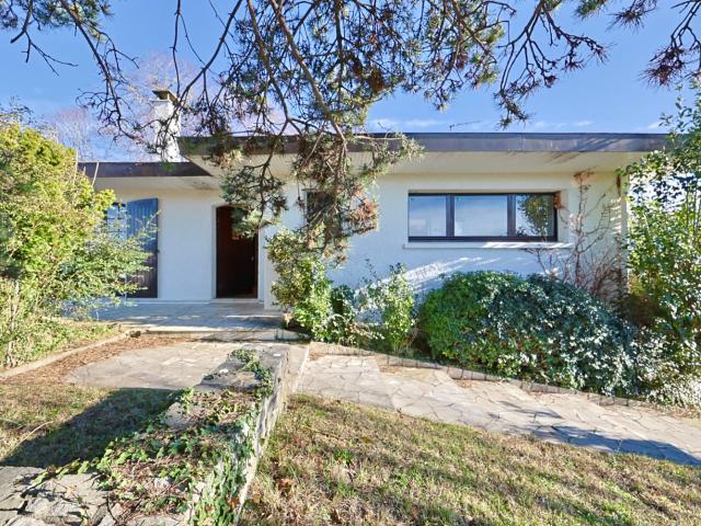 Maison 6 pièces 300 m²