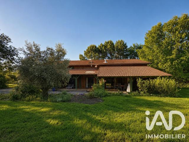 Maison 6 pièces 300 m²