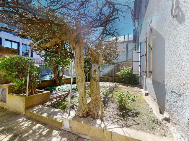 Maison 6 pièces 300 m²
