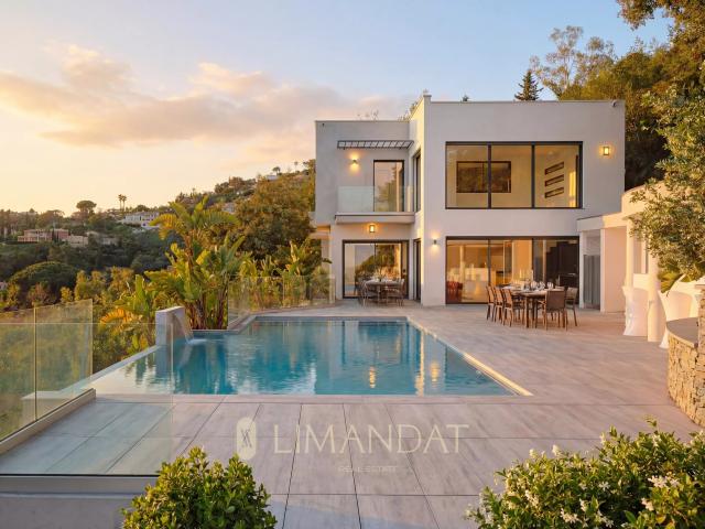 Maison 6 pièces 302 m²