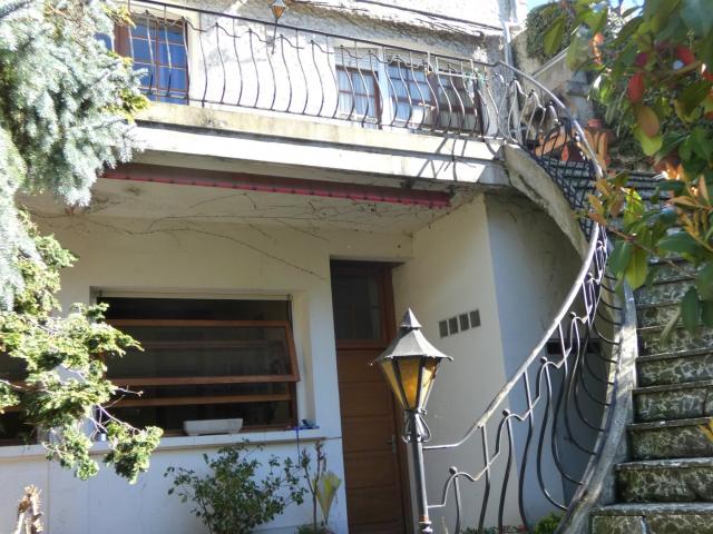 Maison 6 pièces 310 m²