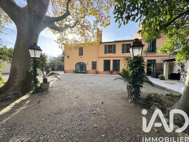 Maison 6 pièces 328 m²