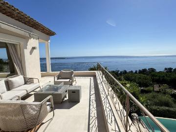 Maison 6 pièces 349 m²