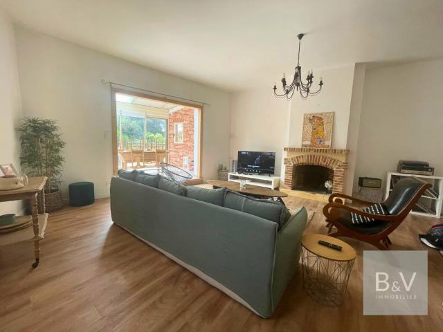 Maison 6 pièces 340 m²