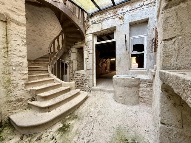 Maison 6 pièces 350 m²