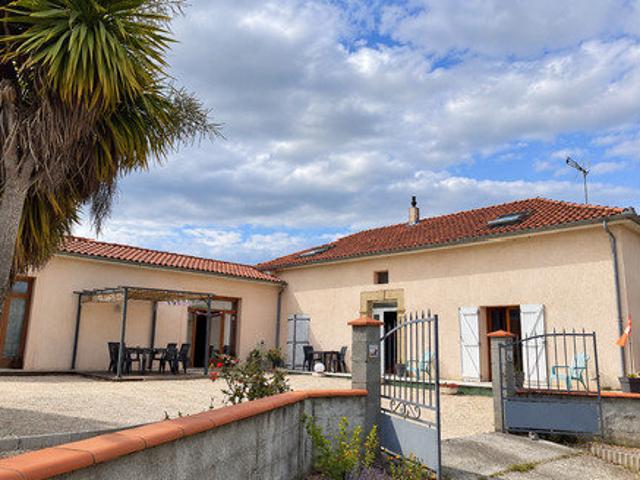 Maison 6 pièces 350 m²