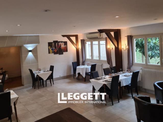 Maison 6 pièces 385 m²