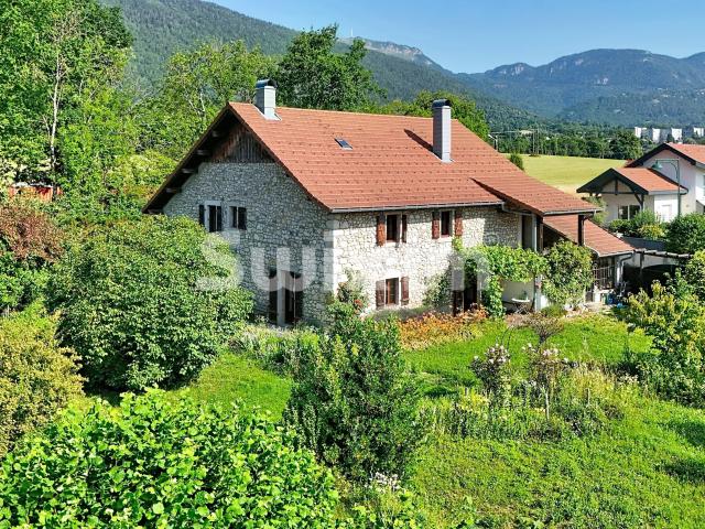 Maison 6 pièces 399 m²