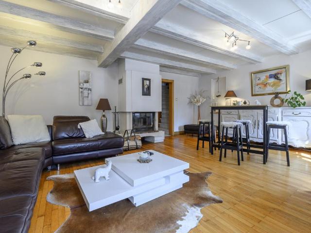 Maison 6 pièces 405 m²