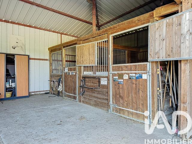 Maison 6 pièces 408 m²