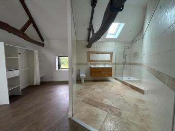 Maison 6 pièces, 402 m² à louer à Denguin 64230