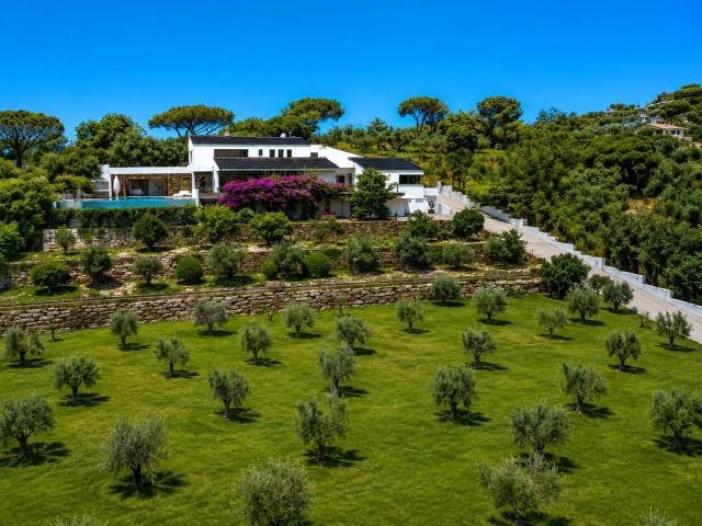 Maison 6 pièces 432 m²