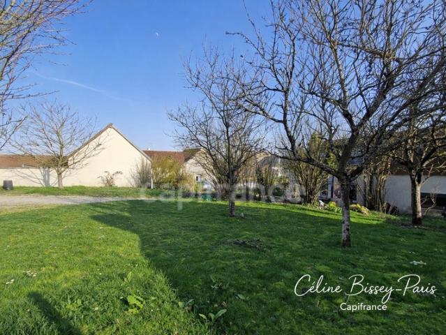 Maison 6 pièces, 4 chambres, 812M2 Terrain, 1 Garage, MESNIL SAINT LOUP 10