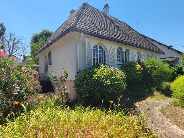 Maison 6 pièces 4 chambres avec sous sol total Coubron