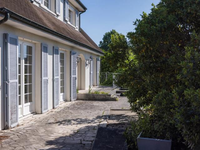 MAISON 6 Pièces 5 Chambres avec jardin