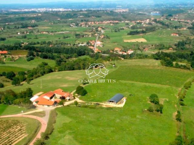 Maison 6 pièces 750 m²