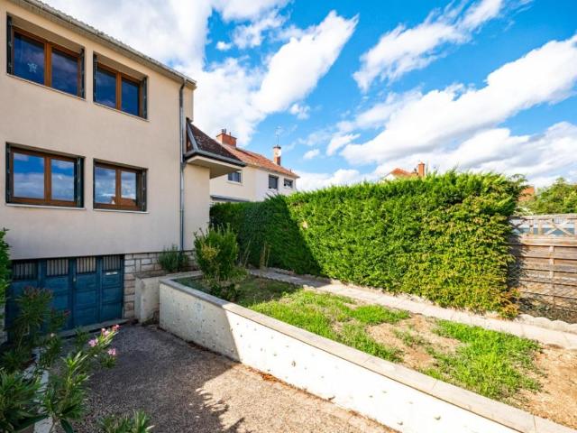 Maison 6 pièces 90 m²