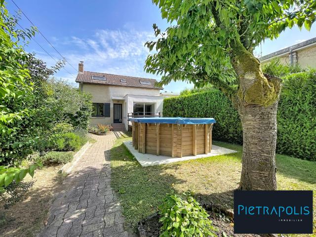 Maison 6 pièces 94 m²