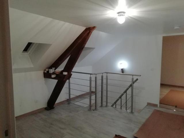 Maison 6 pièces, 95 m² à louer à Le Roc 46200