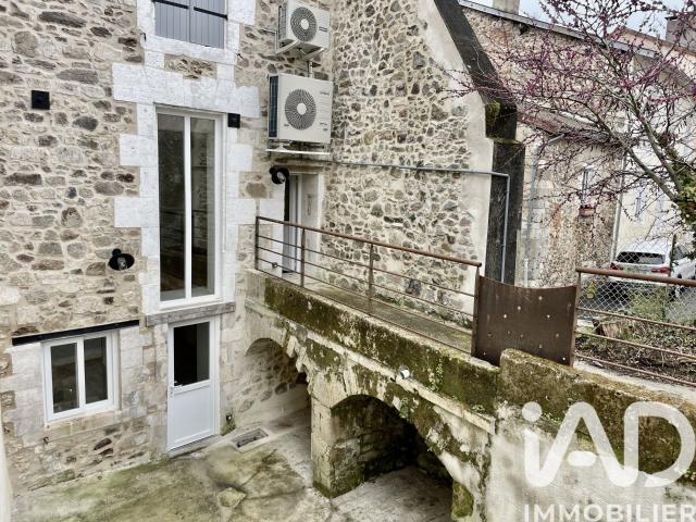 Maison 6 pièces, 95 m² à louer à Nontron 24300