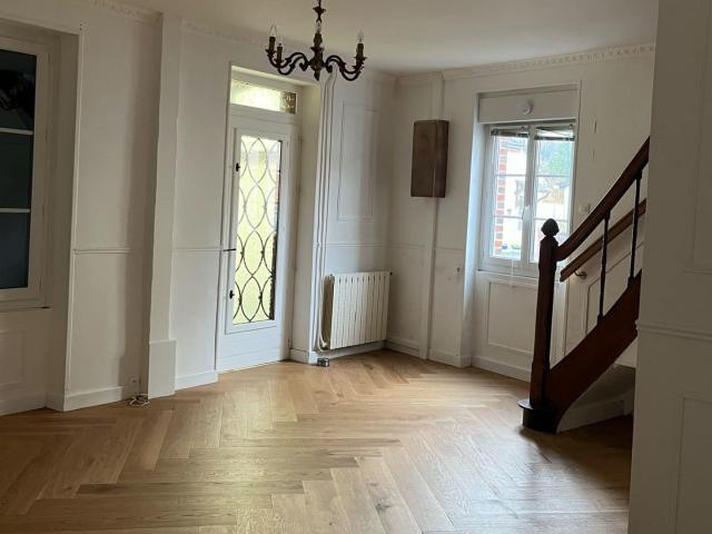 Maison 6 pièces, 97 m² à louer à Fréteval 41160