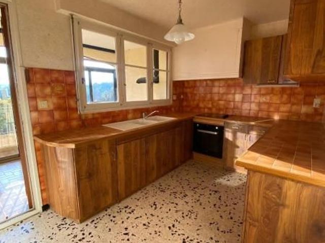 Maison 6 pièces à louer à TROUILLAS