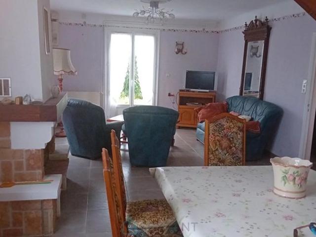 Maison 6 pièces avec grand terrain et dépendances