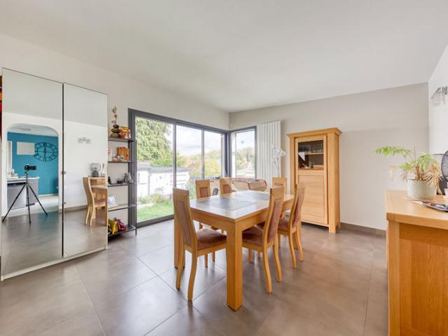 MAISON 6 PIECES AVEC DEPENDANCE