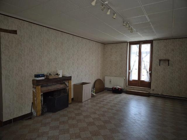 Maison 6 pièces, avec jardin