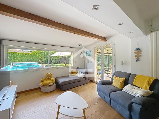 Maison 6 pièces avec piscine