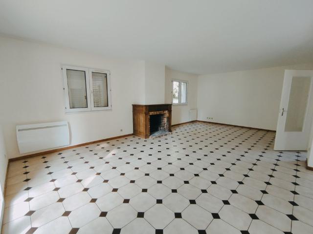 MAISON 6 PIECES BURES SUR YVETTE