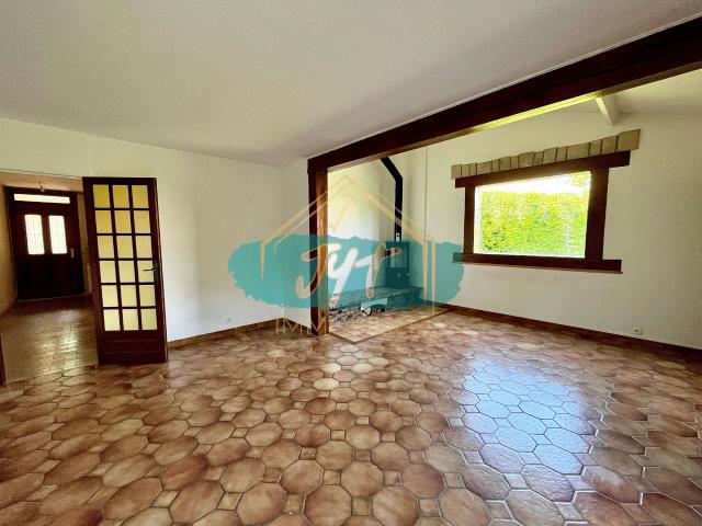MAISON 6 PIÈCES + GARAGE, TERASSE, JARDIN MONTSOULT